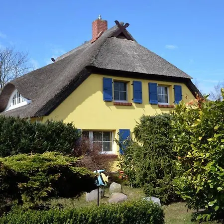 Ferienwohnungen Reetwinkel In Wieck Room photo
