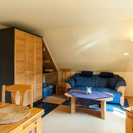 Ferienwohnungen Reetwinkel In Wieck Room photo