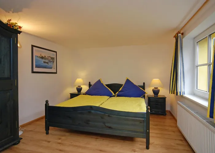 Ferienwohnungen Reetwinkel In Wieck